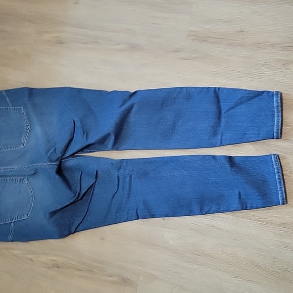 Torrid bombshell Jeans - Picture 5 of 5